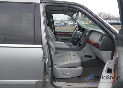 2006 Lincoln Navigator Luxury/Ultimate from USA, damaged, VIN 5LMFU27596LJ14378